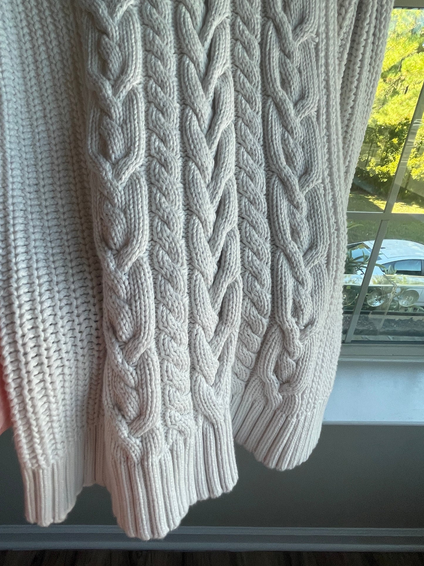Beautiful Snow-White Turtleneck